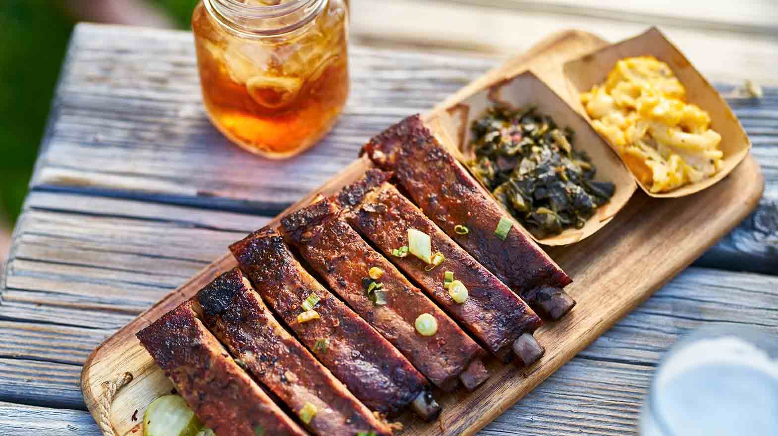 http://www.souschef.co.uk/cdn/shop/articles/getting-started-american-bbq-ribs_f750ffa3-215f-4e32-b543-65350949141e.jpg?v=1566895798