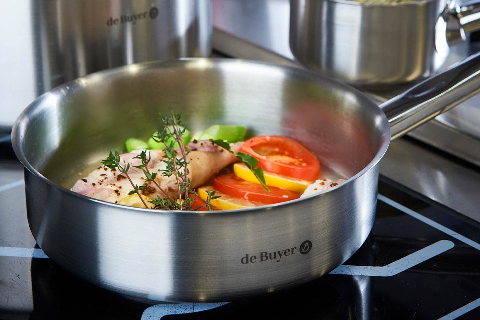 Saute Pan vs. Saucepan: What's the Difference?