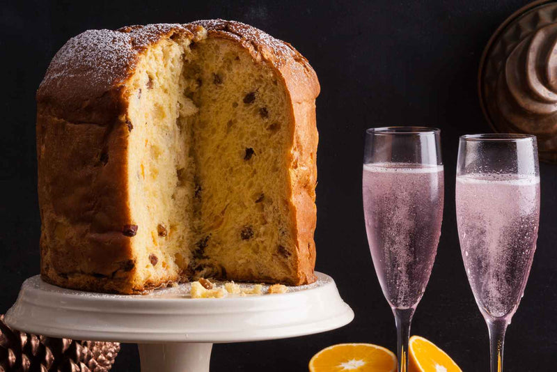 14 Oct The traditional italian Christmas cakes: Panettone and Pandoro