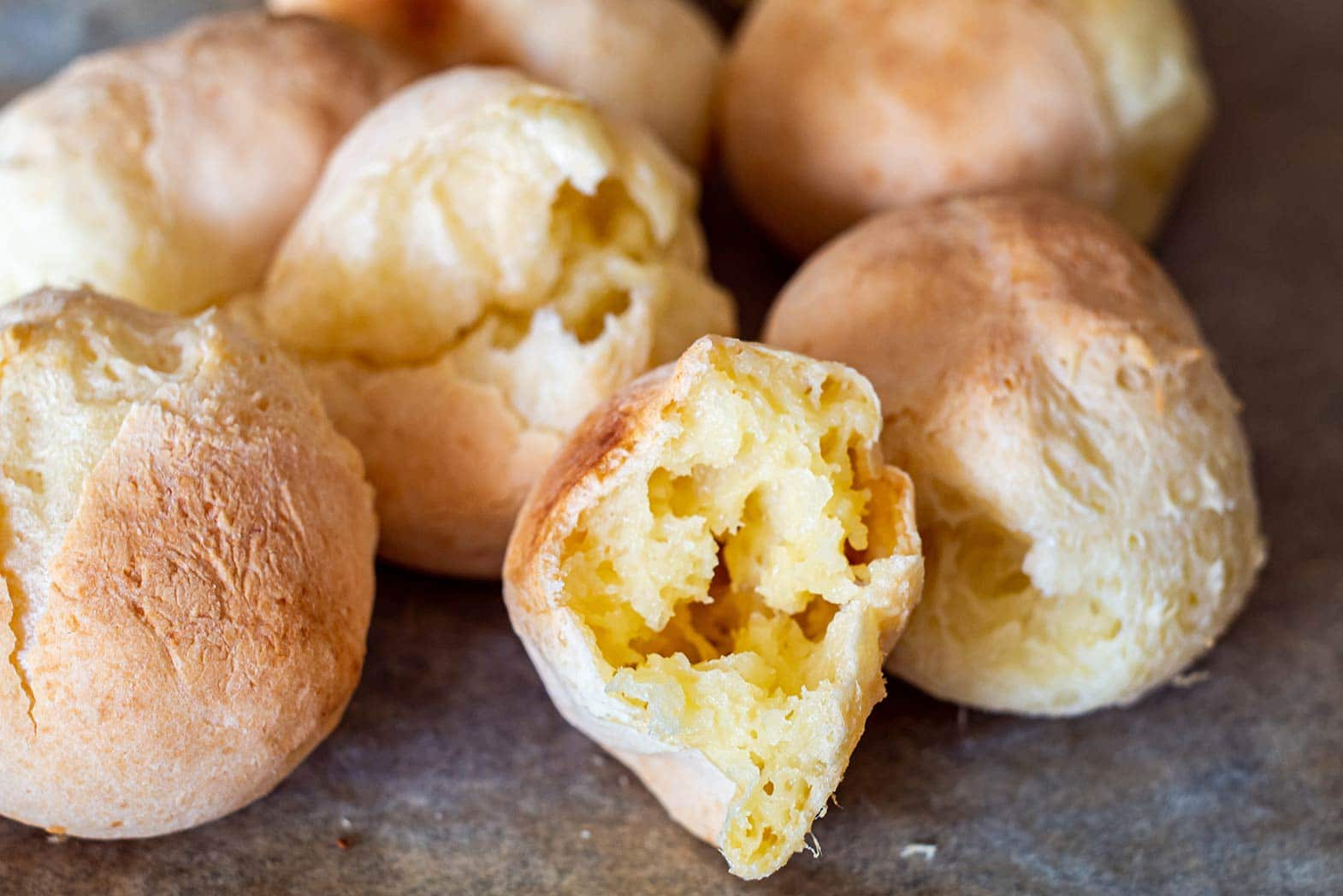 Pão de Queijo - Brazilian Cheese Balls