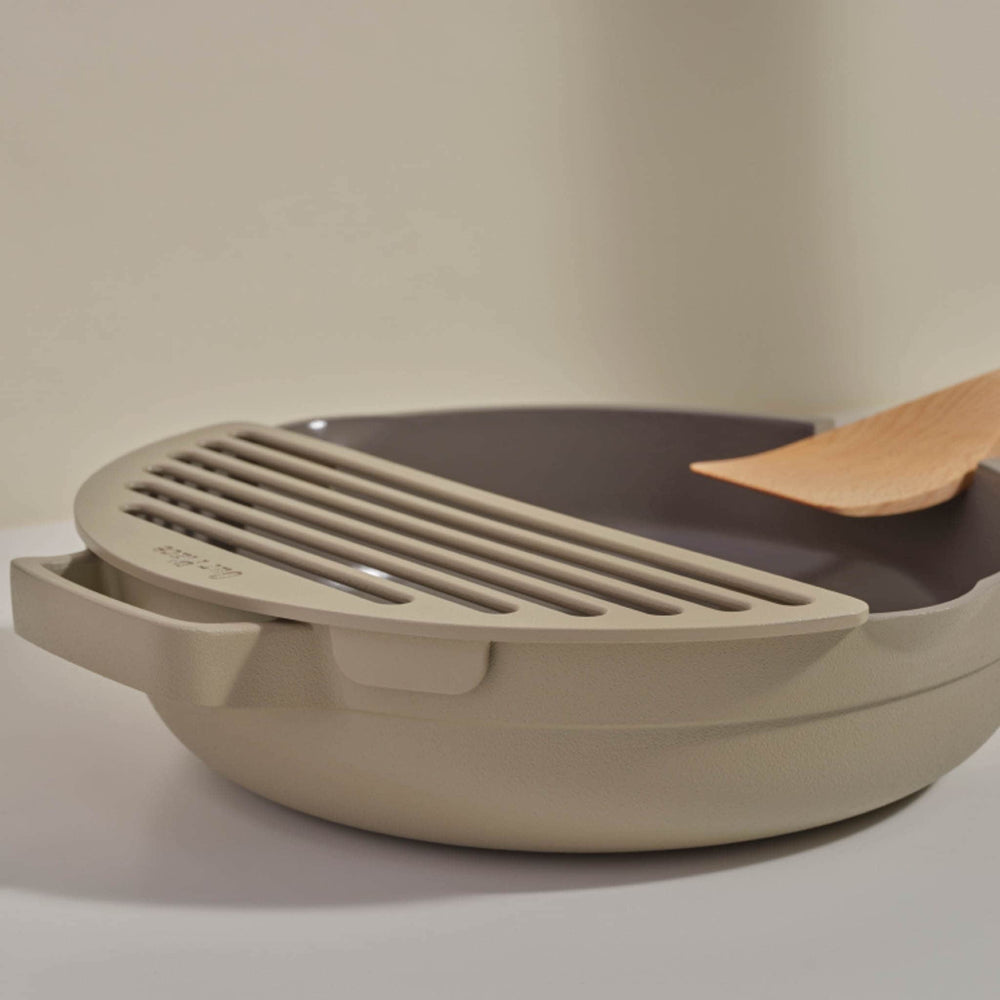 Always Pan Fry Deck With Chopsticks, Steam