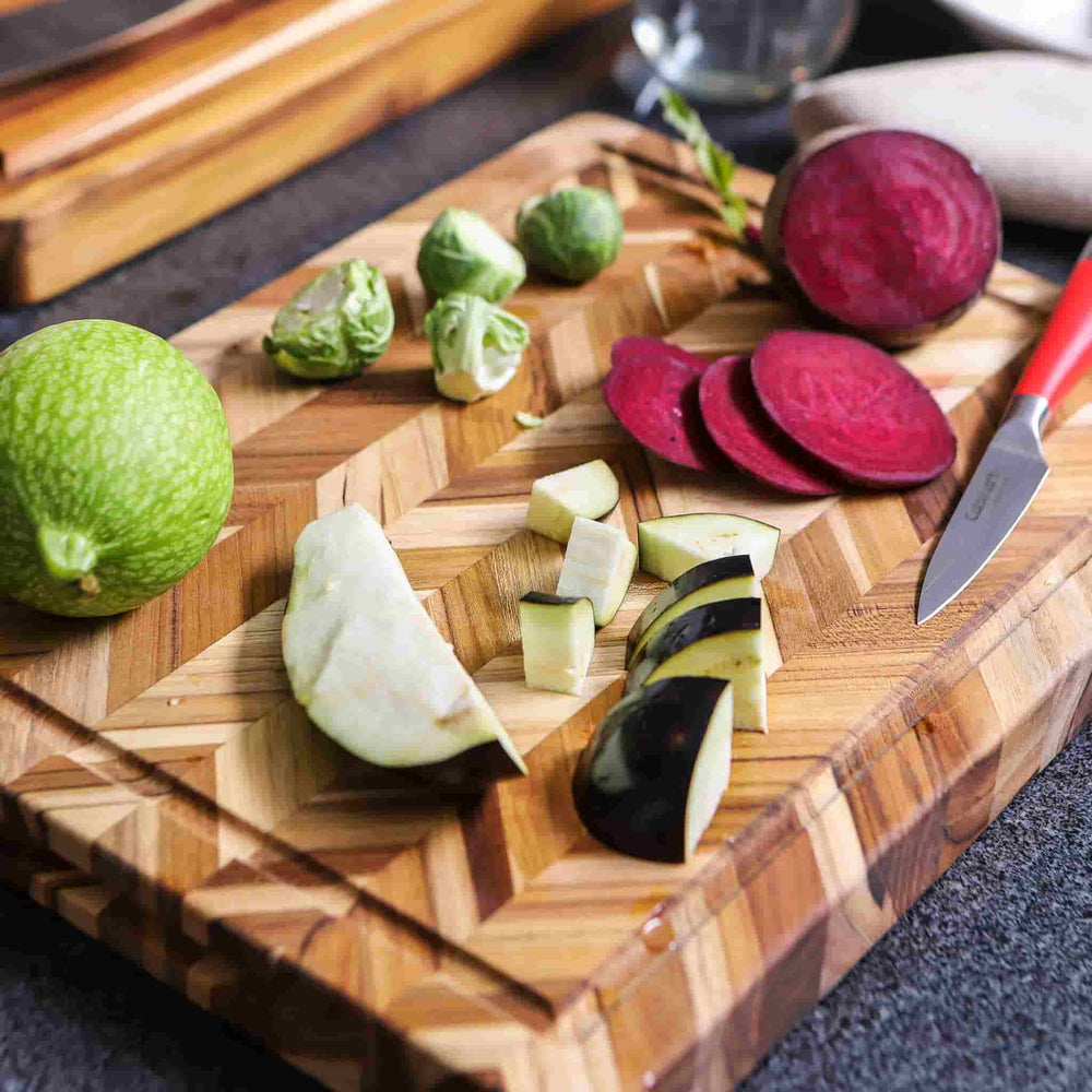 Teakhaus Herringbone Cutting Board Medium Thickness, Medium