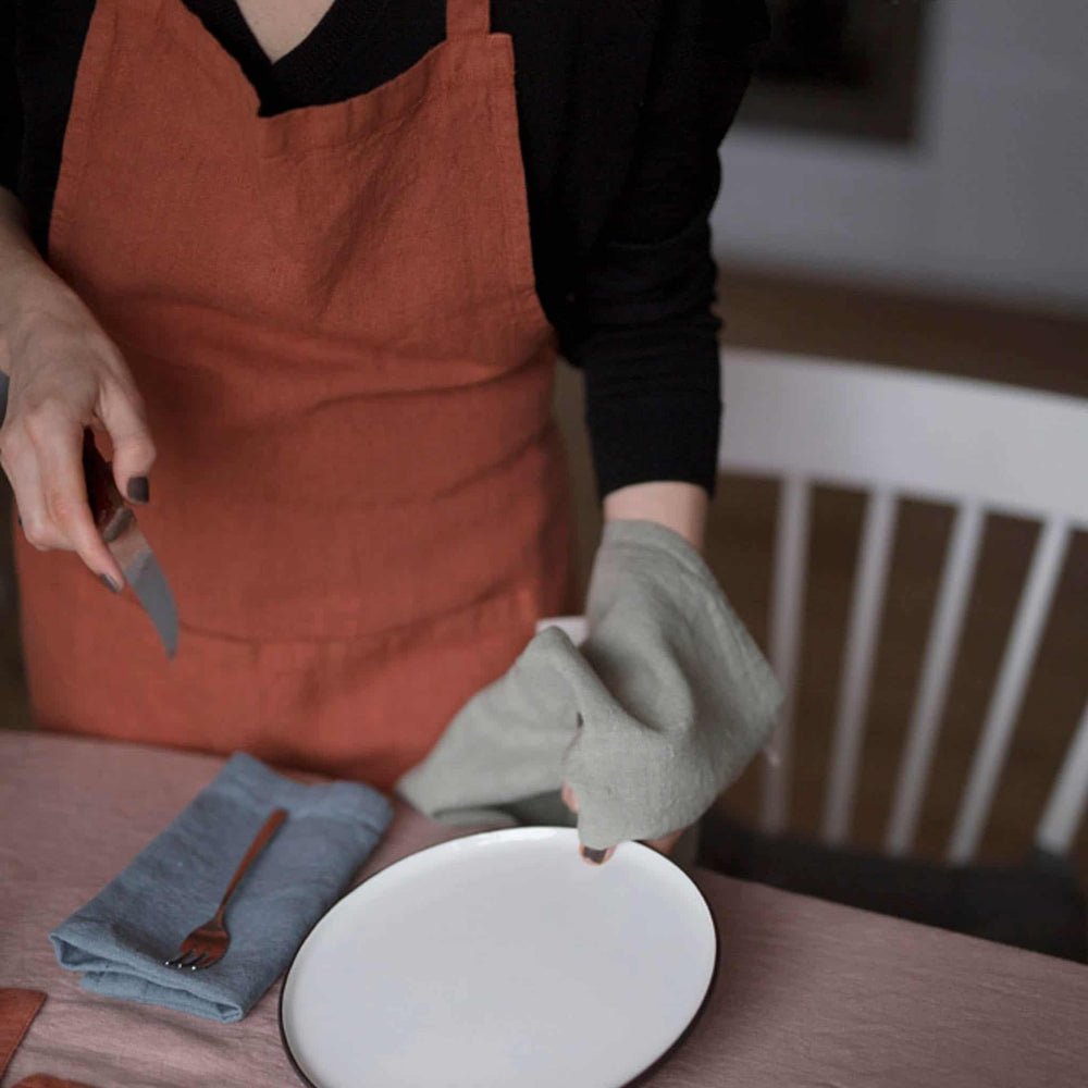 Rust Daily Linen Apron