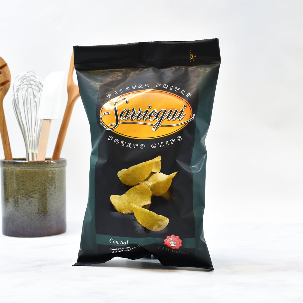 Sarriegui Patatas Fritas - Extra Virgin Olive lifestyle photographOil Crisps 150g 