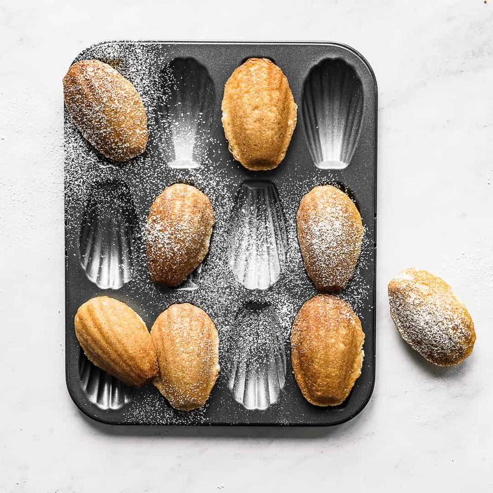 De Buyer Non-Stick Madeleine Tray