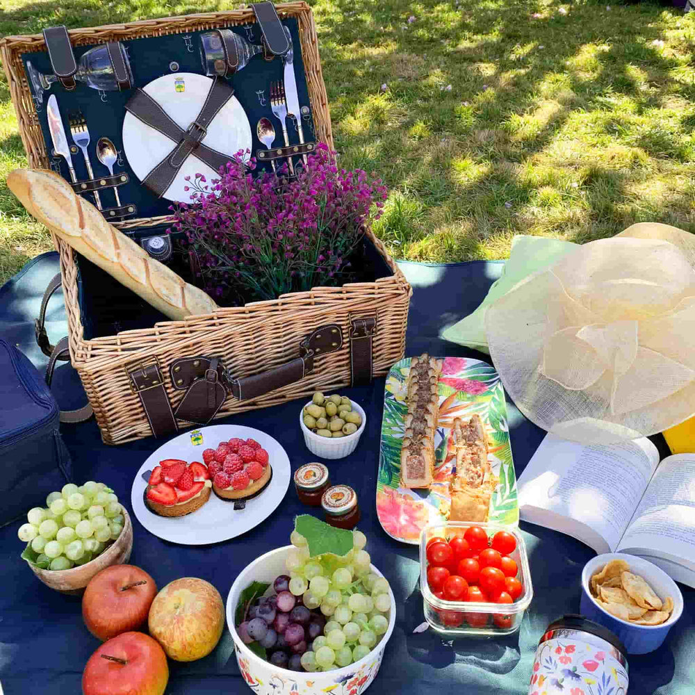 Champs-Elysees Navy Picnic Hamper