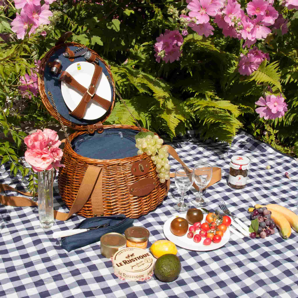 Tuileries Navy Picnic Basket, 2 Person